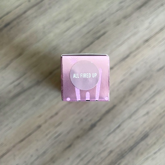 MAC Limited Edition Lipstick - All Fired Up - Picture 3 of 6